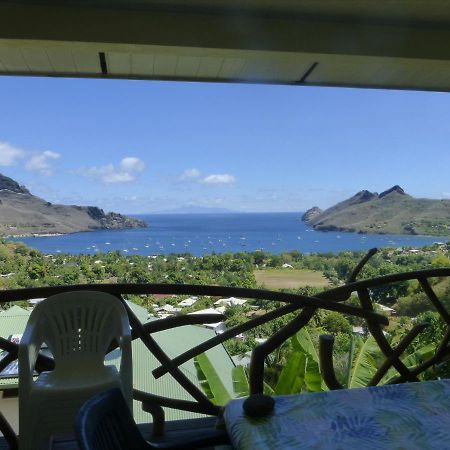 Fare Manutea Hotel Nuku Hiva Exterior photo