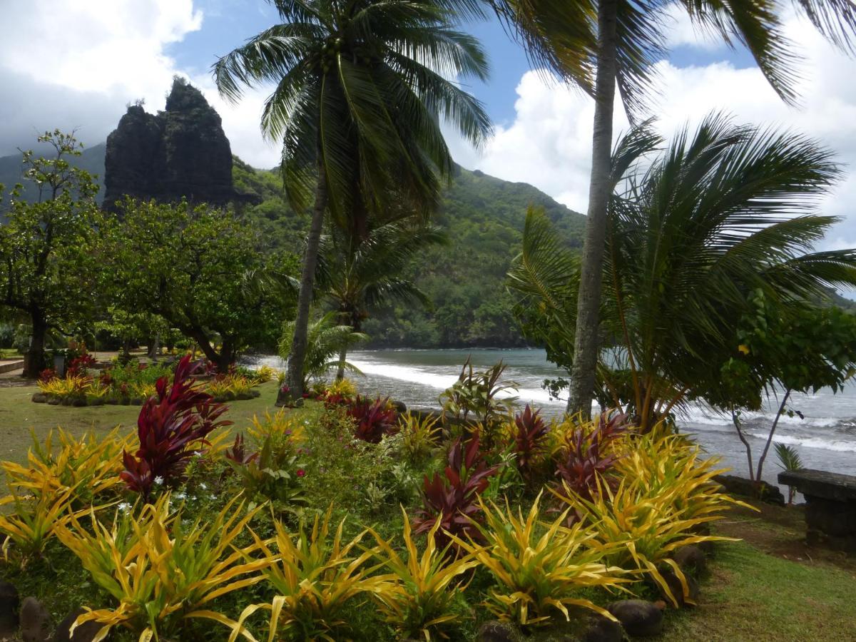 Fare Manutea Hotel Nuku Hiva Exterior photo
