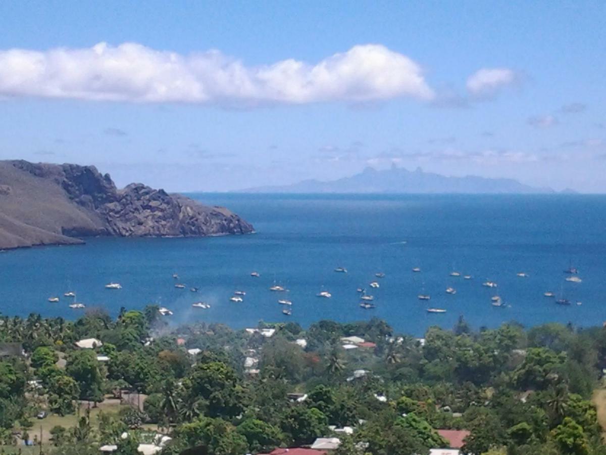 Fare Manutea Hotel Nuku Hiva Exterior photo